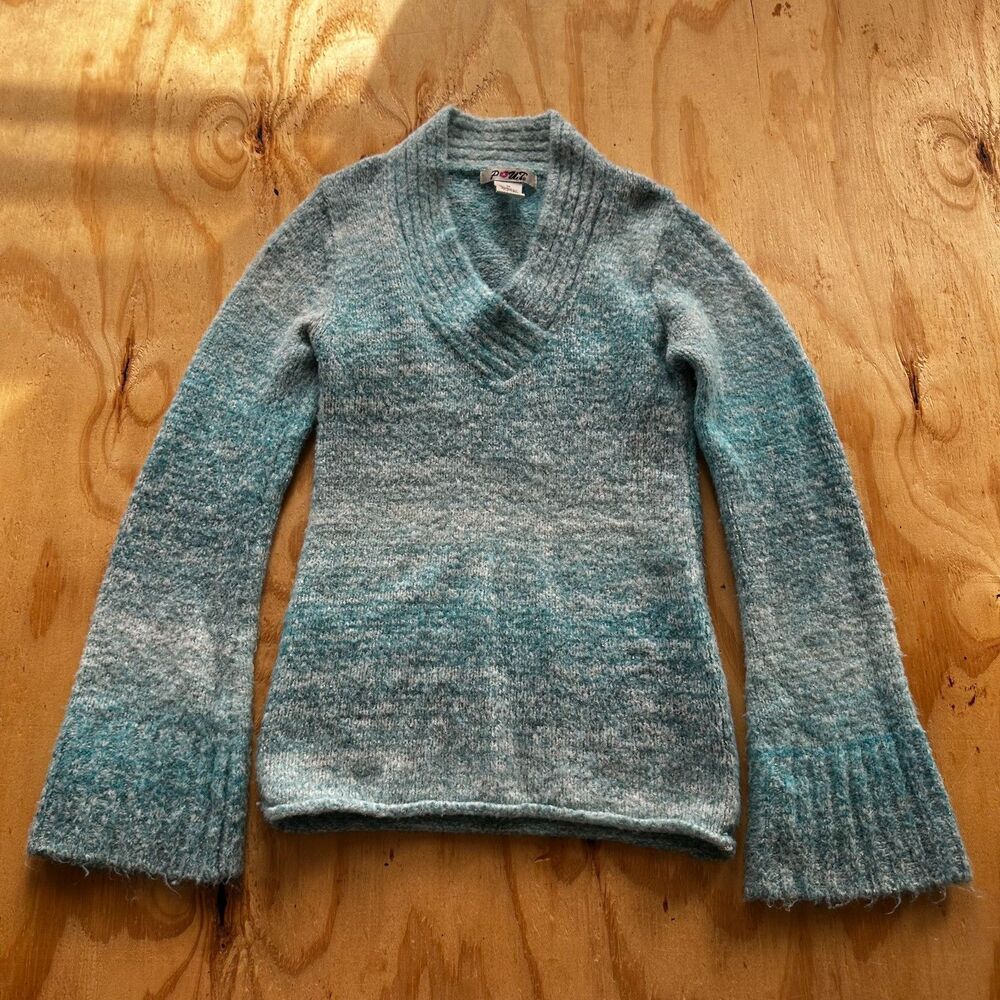 Pout Vintage Y2K Blue Ombré Bell Sleeve Knit Sweater - Medium